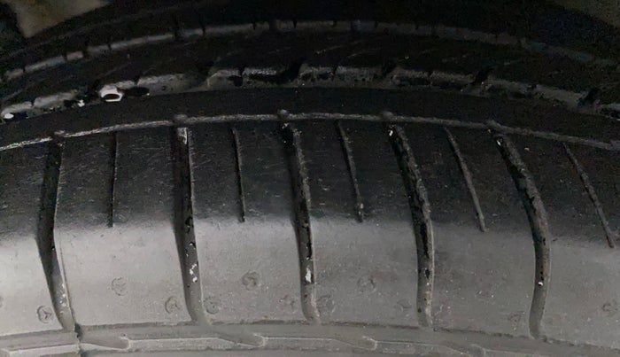 2019 Hyundai Creta SX AT 1.6 PETROL, Petrol, Automatic, 70,051 km, Left Front Tyre Tread