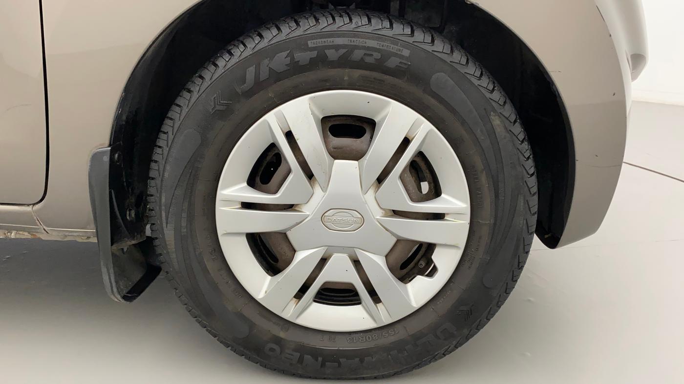 2016 Datsun Redi Go T (O), Petrol, Manual, 27,455 km, Right Front Wheel