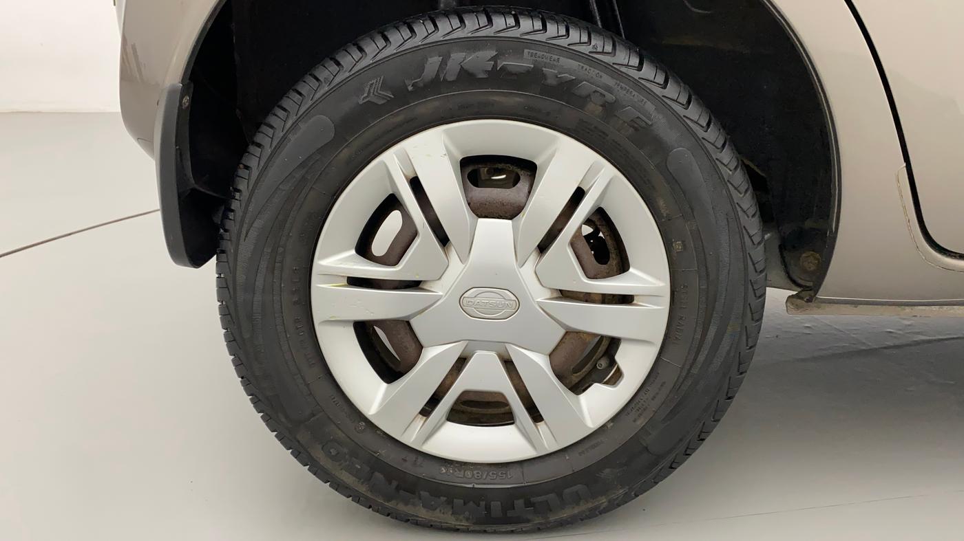 2016 Datsun Redi Go T (O), Petrol, Manual, 27,455 km, Right Rear Wheel