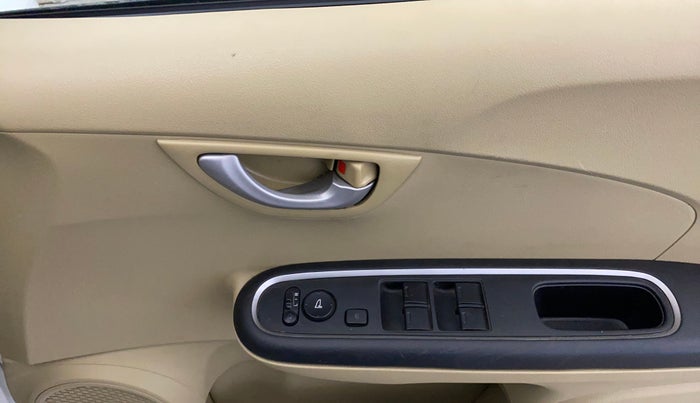 2016 Honda Amaze 1.2L I-VTEC SX, Petrol, Manual, 74,908 km, Driver Side Door Panels Control