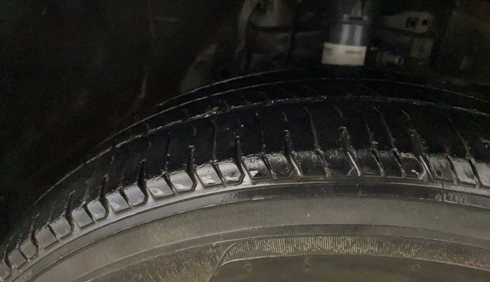 2016 Honda Amaze 1.2L I-VTEC SX, Petrol, Manual, 74,908 km, Right Front Tyre Tread
