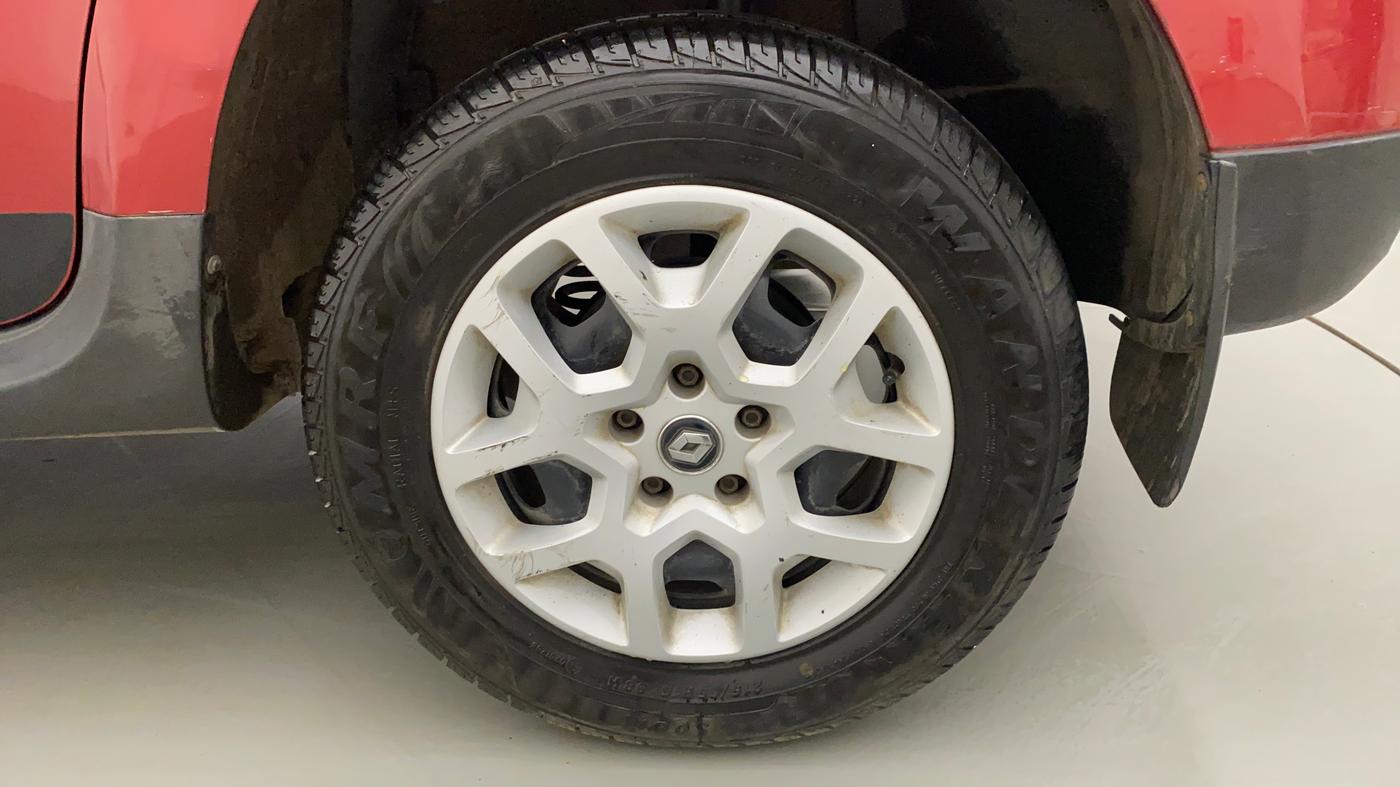 2018 Renault Duster RXL PETROL, Petrol, Manual, 62,498 km, Left Rear Wheel