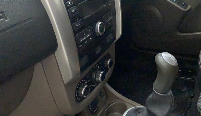 2018 Renault Duster RXL PETROL, Petrol, Manual, 62,498 km, AC Unit - Directional switch has minor damage