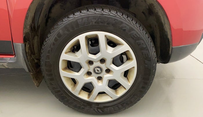 2018 Renault Duster RXL PETROL, Petrol, Manual, 62,498 km, Right Front Wheel