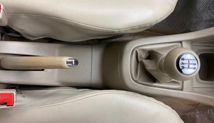 2013 Maruti Ertiga VXI, Petrol, Manual, 98,798 km, Gear Lever