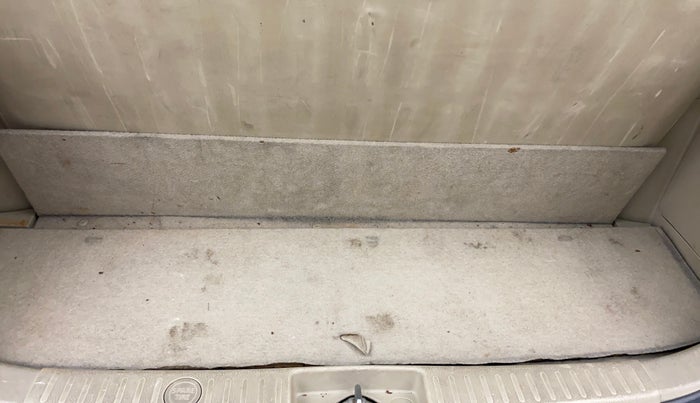 2013 Maruti Ertiga VXI, Petrol, Manual, 98,798 km, Boot Inside