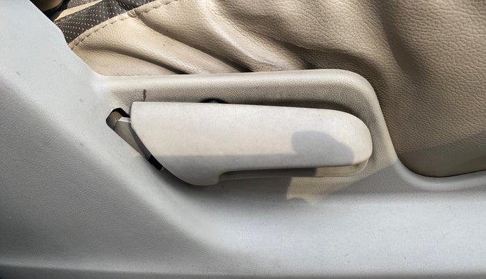 2013 Maruti Ertiga VXI ABS, Petrol, Manual, 59,625 km, Driver Side Adjustment Panel