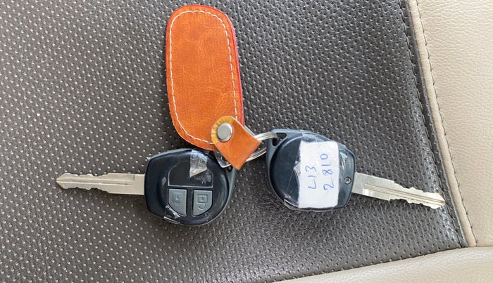 2013 Maruti Ertiga VXI ABS, Petrol, Manual, 59,625 km, Key Close Up