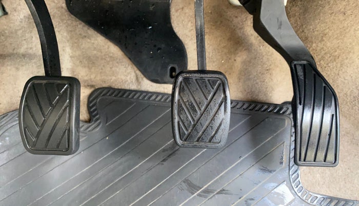 2013 Maruti Ertiga VXI ABS, Petrol, Manual, 59,625 km, Pedals