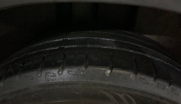 2023 Skoda KUSHAQ STYLE 1.0L TSI AT (6 AIRBAGS), Petrol, Automatic, 39,765 km, Right Rear Tyre Tread