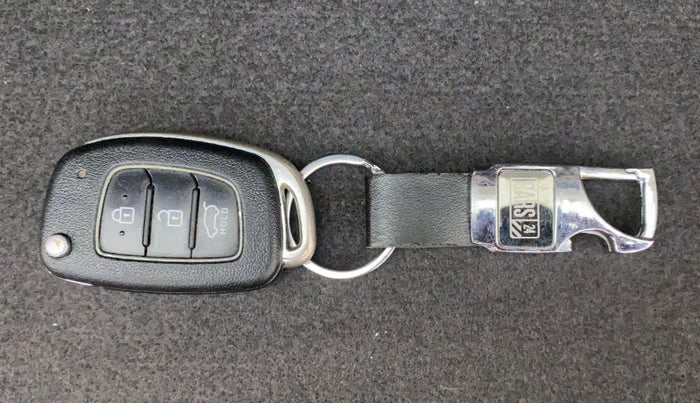2016 Hyundai Elite i20 SPORTZ 1.2, Petrol, Manual, 89,728 km, Key Close Up