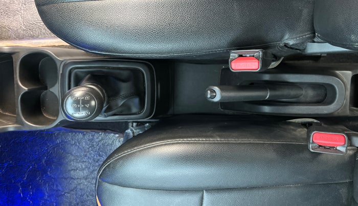 2023 Maruti S PRESSO VXI+, Petrol, Manual, 13,708 km, Gear Lever