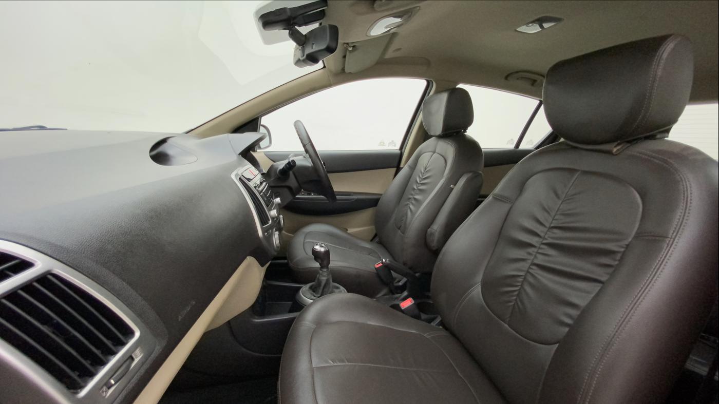 2012 Hyundai i20 ASTA 1.4 CRDI, Diesel, Manual, 85,703 km, Right Side Front Door Cabin