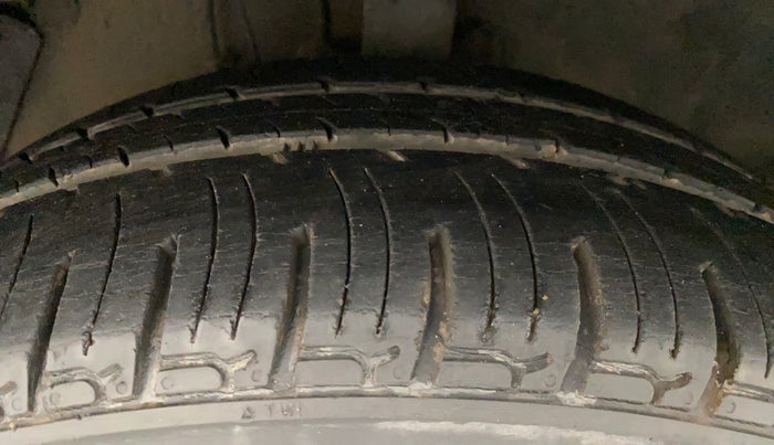 2012 Hyundai i20 ASTA 1.4 CRDI, Diesel, Manual, 85,703 km, Left Front Tyre Tread