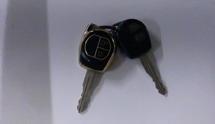 2013 Maruti Wagon R 1.0 VXI, Petrol, Manual, 34,569 km, Key Close Up