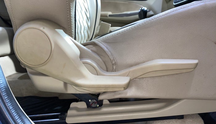 2021 Maruti Dzire ZXI, Petrol, Manual, 24,718 km, Driver Side Adjustment Panel