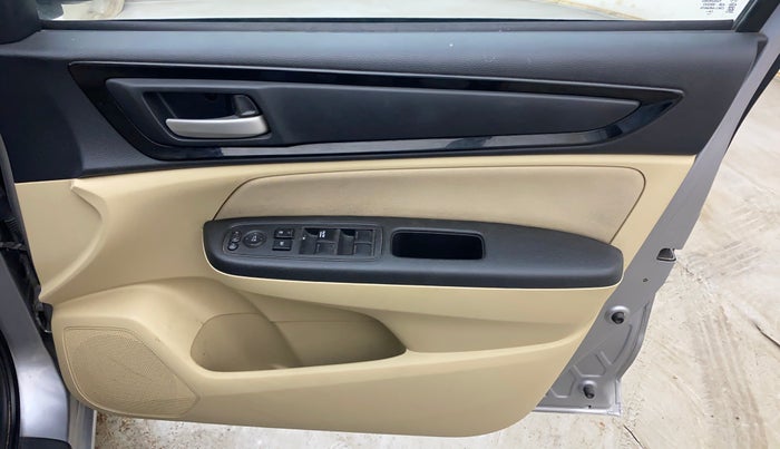 2021 Honda Amaze 1.2L I-VTEC V, Petrol, Manual, 75,955 km, Driver Side Door Panels Control