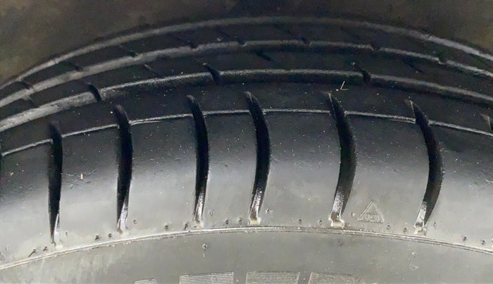 2012 Hyundai Santro Xing GL PLUS, Petrol, Manual, 40,383 km, Right Front Tyre Tread