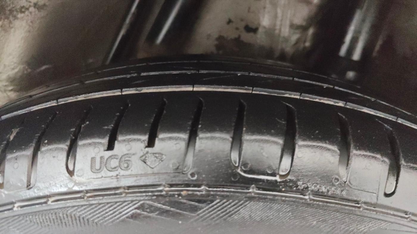 2013 Honda City 1.5L I-VTEC V MT, Petrol, Manual, 1,00,391 km, Left Rear Tyre Tread