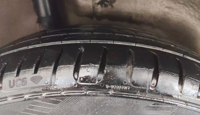 2013 Honda City 1.5L I-VTEC V MT, Petrol, Manual, 1,00,391 km, Right Rear Tyre Tread