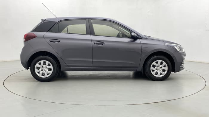 2018 Hyundai Elite i20 SPORTZ 1.2, Petrol, Manual, 35,466 km, Right Side View