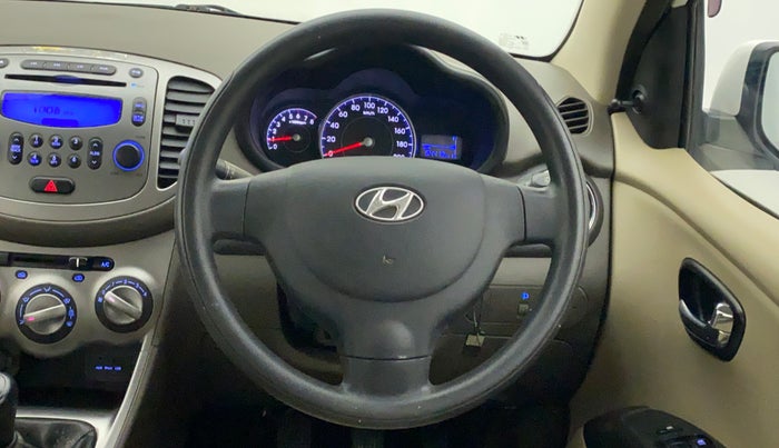 2014 Hyundai i10 SPORTZ 1.1, Petrol, Manual, 64,662 km, Steering Wheel Close Up