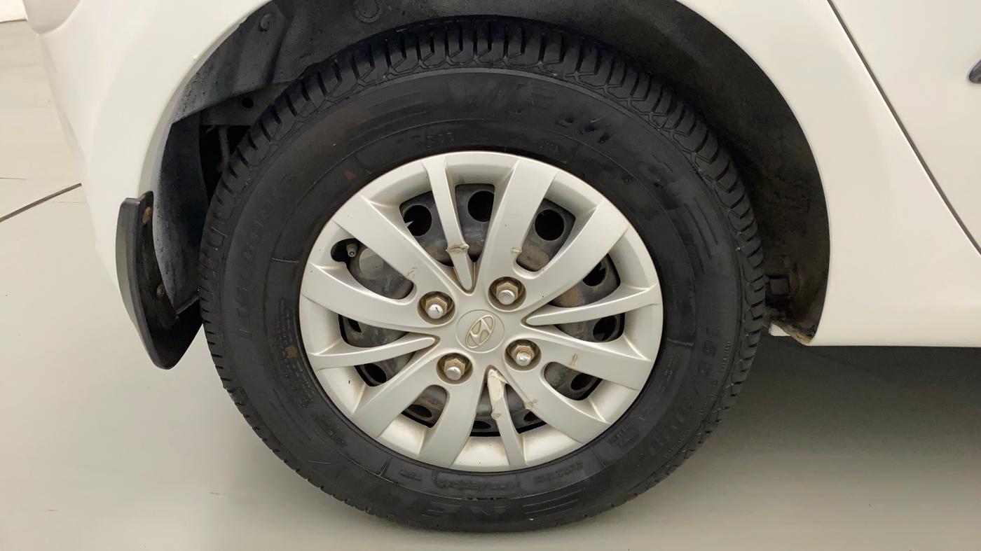 2014 Hyundai i10 SPORTZ 1.1, Petrol, Manual, 64,662 km, Right Rear Wheel