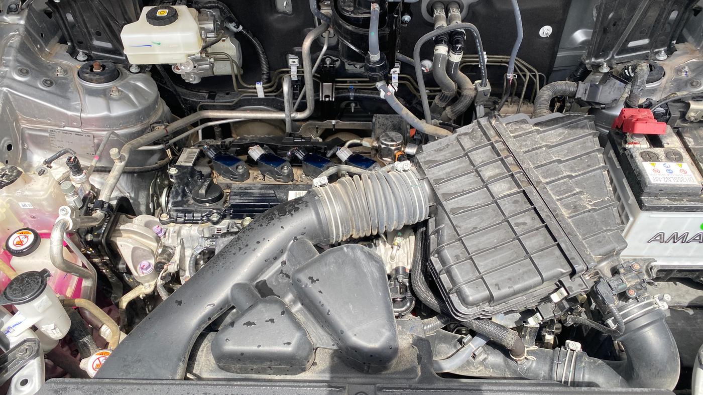 2023 Maruti Invicto ZETA PLUS 8 STR STRONG HYBRID, Hybrid, Automatic, 17,305 km, Engine View