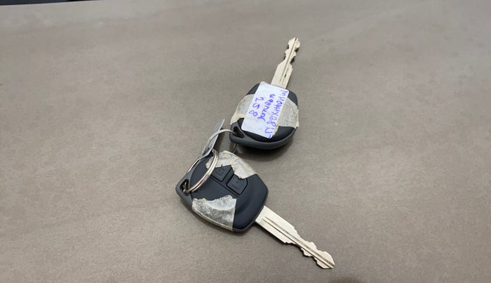 2017 Maruti Wagon R 1.0 VXI AMT, Petrol, Automatic, 22,946 km, Key Close Up