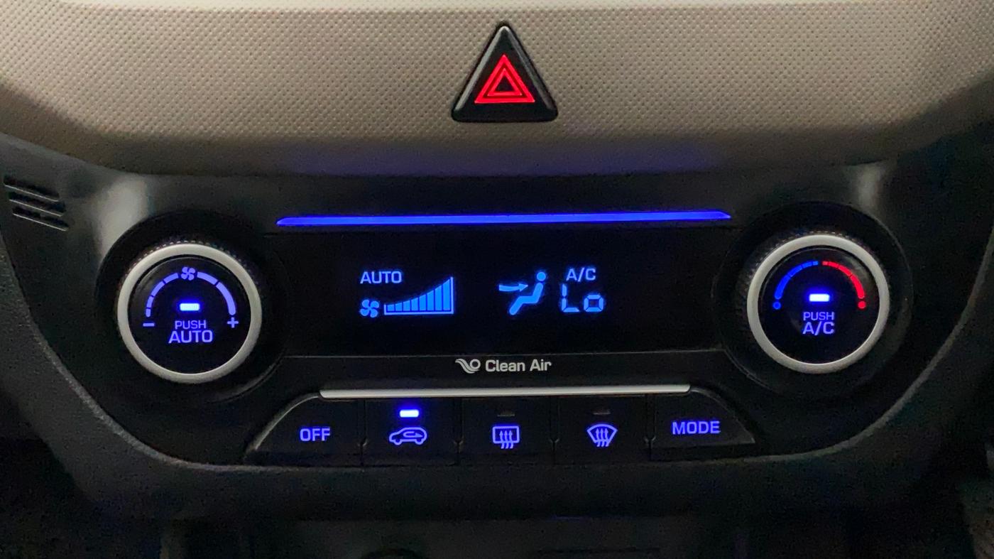 2017 Hyundai Creta SX PLUS 1.6 PETROL, Petrol, Manual, 68,811 km, Automatic Climate Control