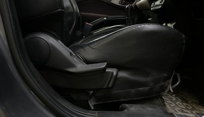 2023 Maruti FRONX DELTA PLUS 1.2MT, Petrol, Manual, 54,490 km, Driver Side Adjustment Panel