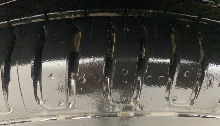 2012 Hyundai i20 SPORTZ 1.4 CRDI, Diesel, Manual, 83,457 km, Right Rear Tyre Tread