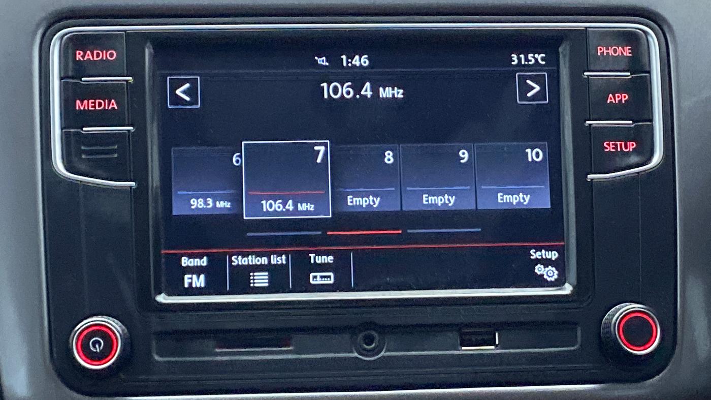 2020 Volkswagen Polo HIGHLINE PLUS 1.0 TSI MT, Petrol, Manual, 23,648 km, Infotainment System
