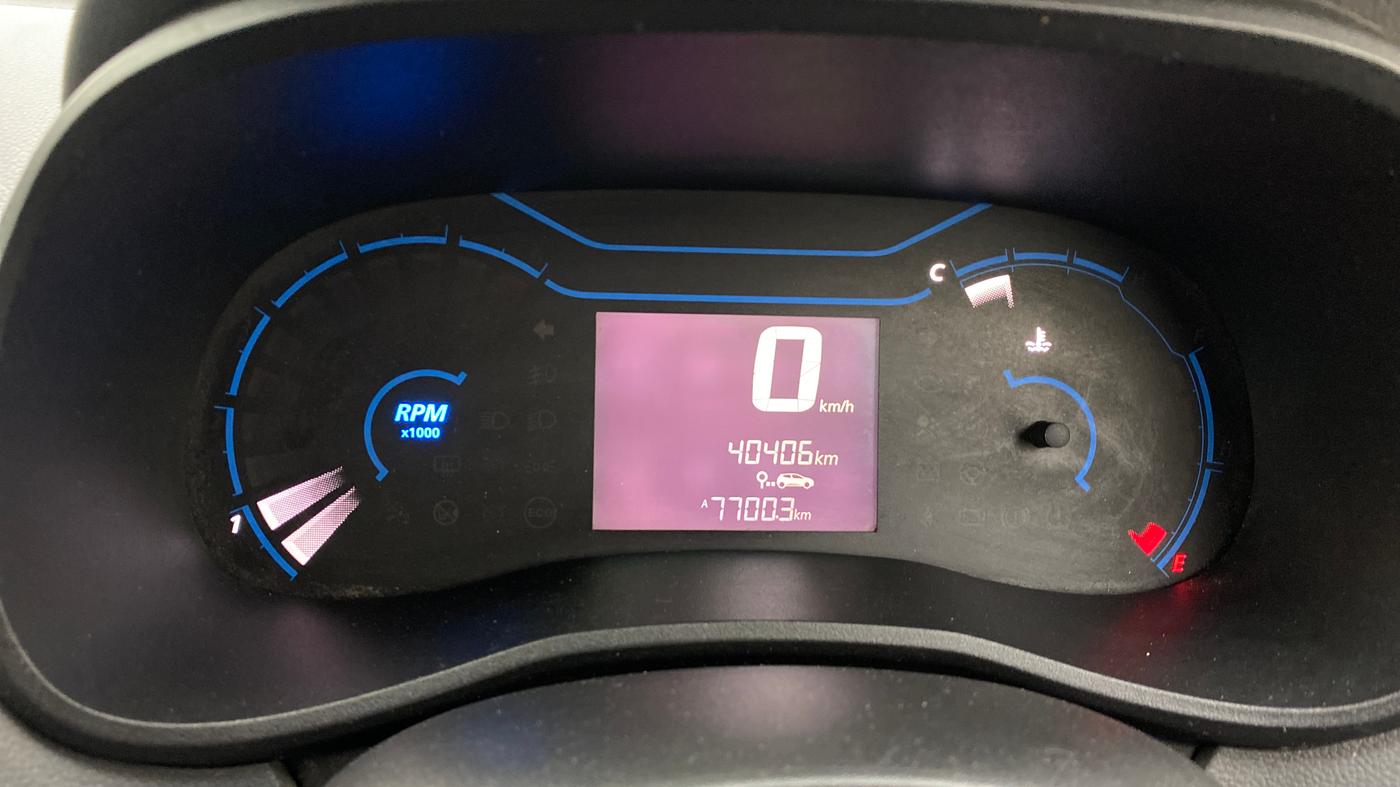 2020 Renault Kwid RXT 1.0 (O), Petrol, Manual, 40,411 km, Odometer Image