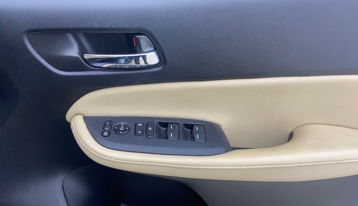 2022 Honda City 1.5L I-VTEC ZX CVT, Petrol, Automatic, 48,537 km, Driver Side Door Panels Control