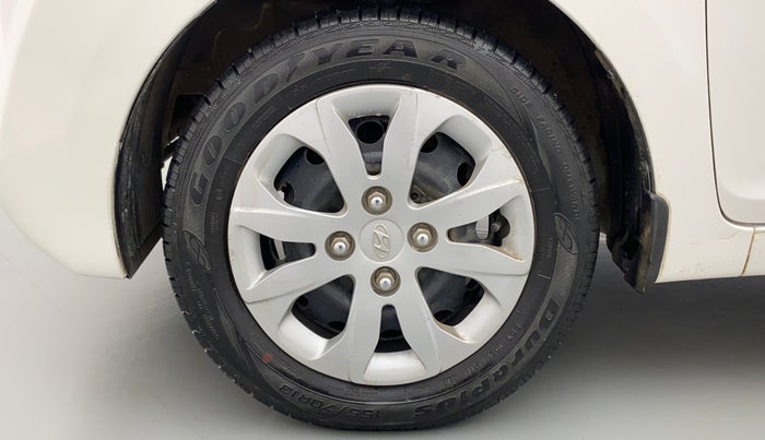 2014 Hyundai Eon MAGNA +, Petrol, Manual, 29,202 km, Left Front Wheel