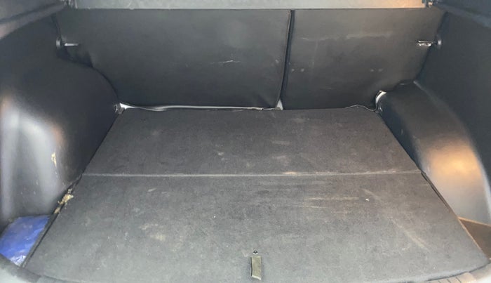 2017 Hyundai Creta SX PLUS AT 1.6 PETROL, Petrol, Automatic, 73,328 km, Boot Inside