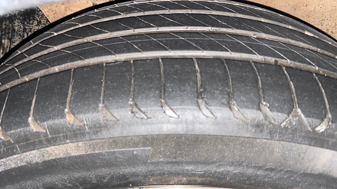 2017 Hyundai Creta SX PLUS AT 1.6 PETROL, Petrol, Automatic, 73,345 km, Left Front Tyre Tread