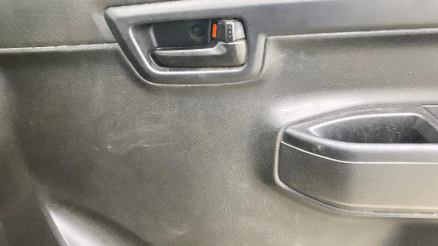 2020 Maruti S PRESSO VXI PLUS AMT, Petrol, Automatic, 32,485 km, Driver Side Door Panels Control