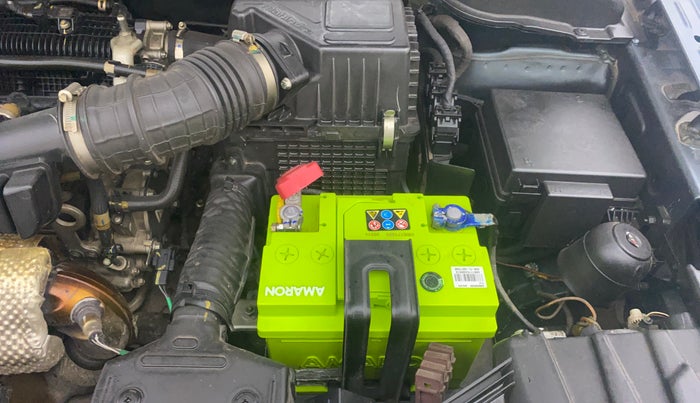 2021 Mahindra XUV300 W4 1.2 PETROL, Petrol, Manual, 34,008 km, Engine View - Left