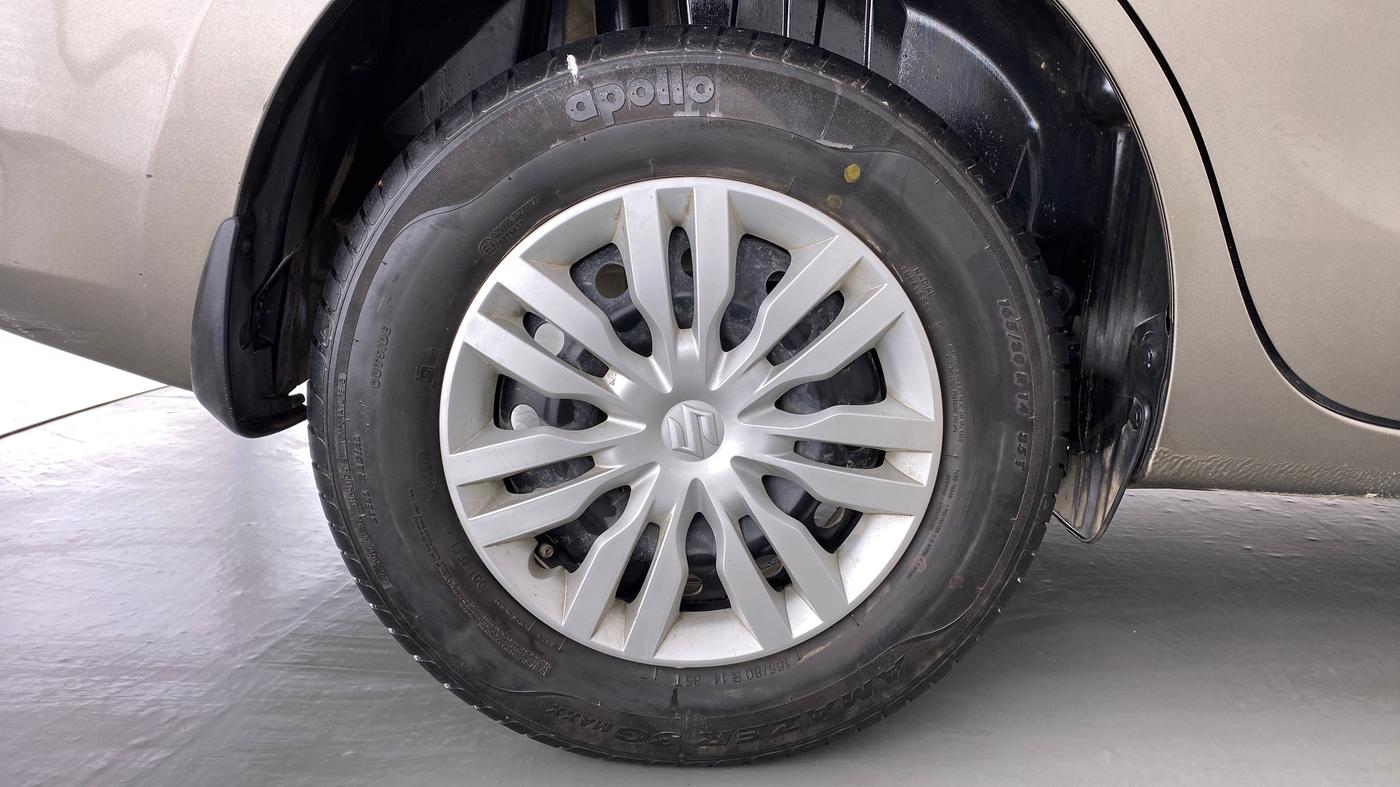 2019 Maruti Dzire VXI, Petrol, Manual, 30,444 km, Right Rear Wheel