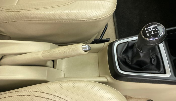 2019 Maruti Dzire VXI, Petrol, Manual, 30,444 km, Gear Lever