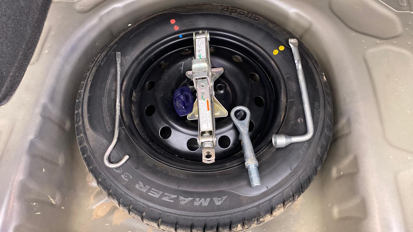 2019 Maruti Dzire VXI, Petrol, Manual, 30,444 km, Spare Tyre