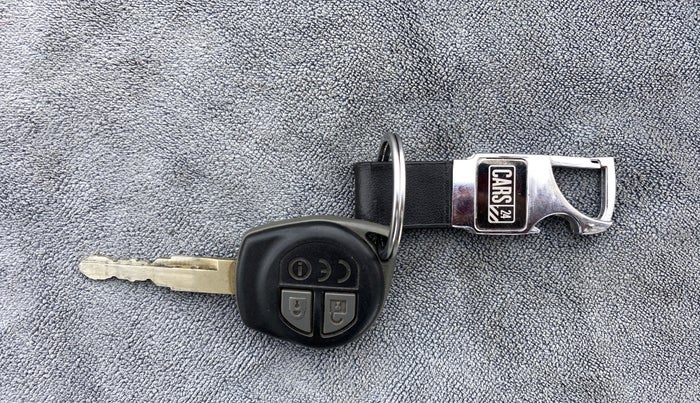2019 Maruti Dzire VXI, Petrol, Manual, 30,444 km, Key Close Up