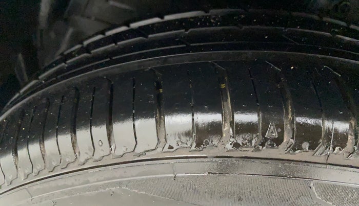 2015 Maruti Swift Dzire ZXI 1.2 BS IV, Petrol, Manual, 57,022 km, Left Front Tyre Tread