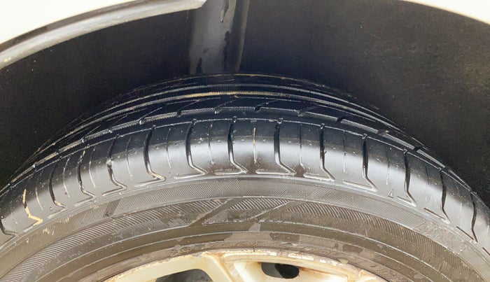 2016 Ford Ecosport TITANIUM 1.5L DIESEL, Diesel, Manual, 78,166 km, Right Rear Tyre Tread