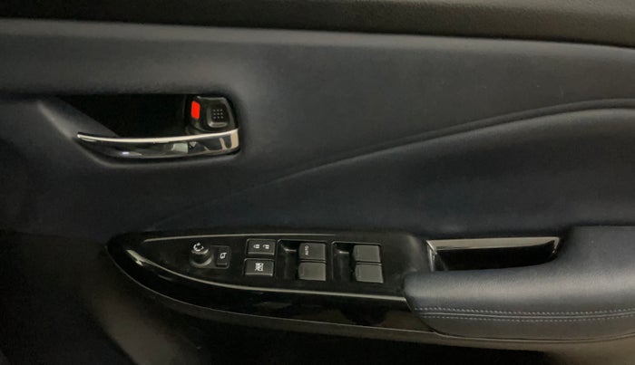 2022 Maruti Baleno ALPHA PETROL 1.2, Petrol, Manual, 62,819 km, Driver Side Door Panels Control