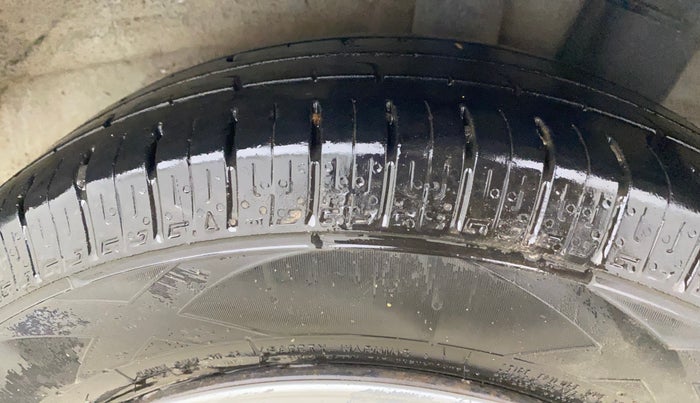 2018 Hyundai Grand i10 MAGNA 1.2 KAPPA VTVT, Petrol, Manual, 92,157 km, Left Rear Tyre Tread