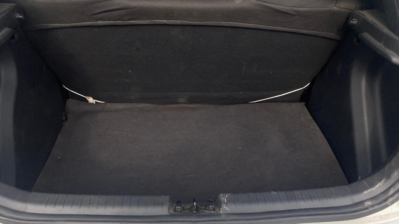 2018 Hyundai Elite i20 ASTA 1.2  CVT, Petrol, Automatic, 53,986 km, Boot Inside