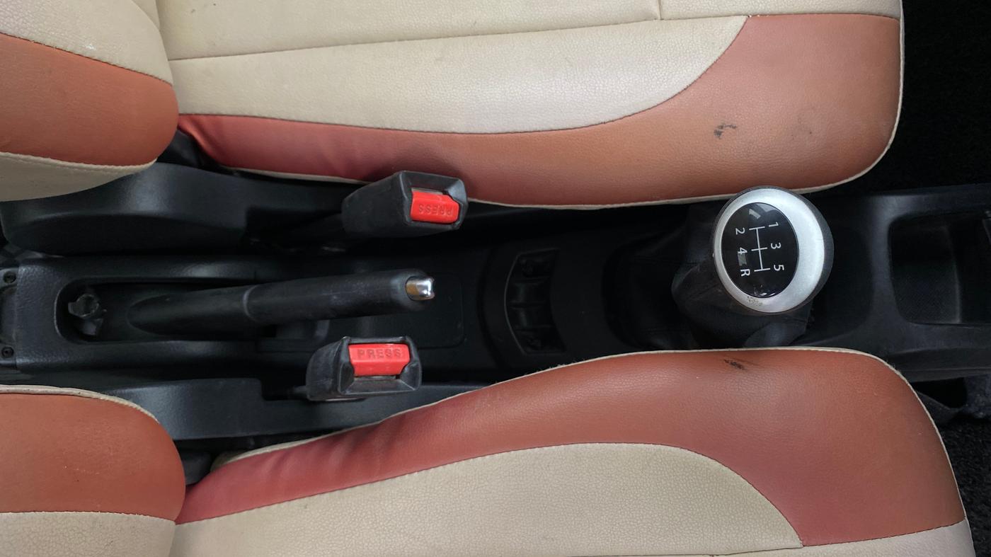 2016 Maruti Wagon R 1.0 VXI, Petrol, Manual, 16,698 km, Gear Lever